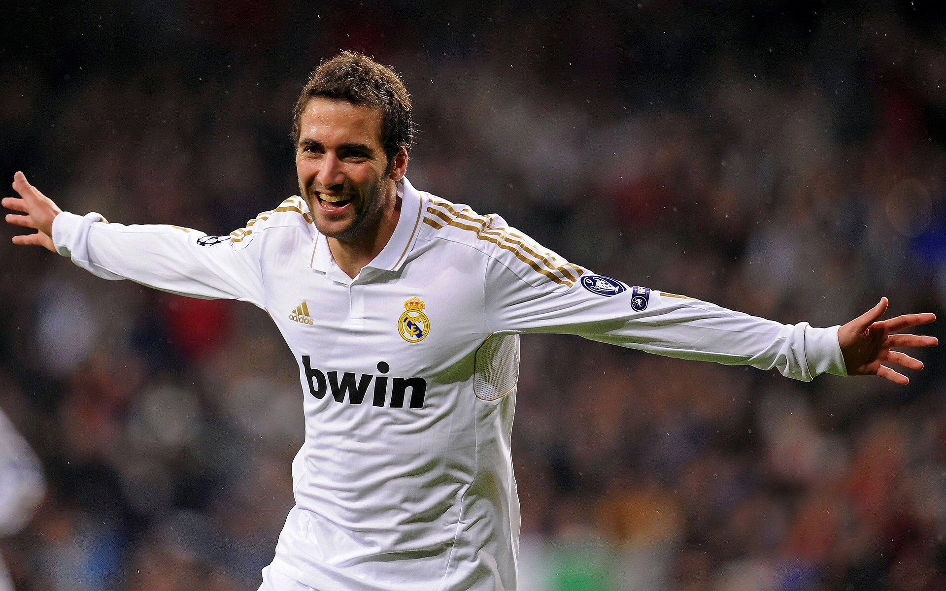 中超球队在主场氛围营造方面持续优化，中超主场氛围最好的球队